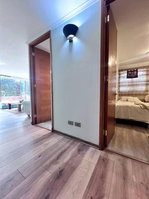 Espacioso Y Comodo En Las Condes Apartamento *